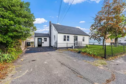 116 Hudson Avenue, Hazlet Township, NJ 07734 - Photo 42