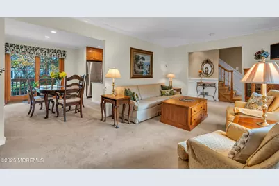 21 Thoreau Drive, Manalapan Township, NJ 07726 - Photo 10