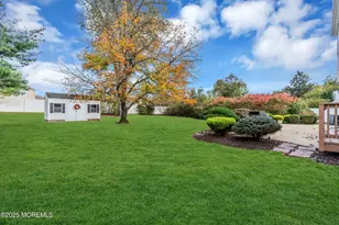 21 Thoreau Dr, Manalapan Township, NJ 07726 - Photo 30