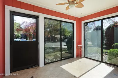 109 Lexington Court, Red Bank, NJ 07701 - Photo 8