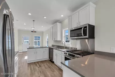 1708 B Street #FRONT HOUSE, Belmar, NJ 07719 - Photo 2