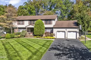 16 Timber Ln, Manalapan Township, NJ 07726 - Photo 2