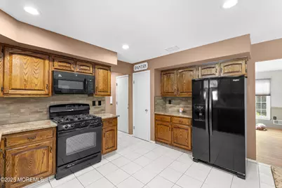 16 Timber Lane, Manalapan Township, NJ 07726 - Photo 14