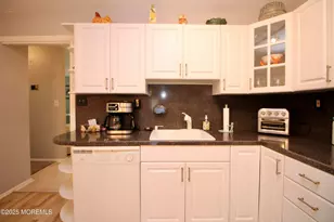 119 Muhlen Platz, Freehold, NJ 07728 - Photo 14