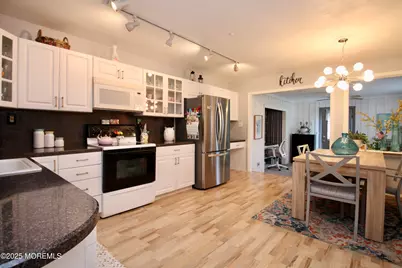 119 Muhlen Platz #E, Freehold, NJ 07728 - Photo 12