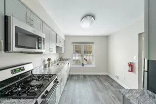 14 Stuart Dr, Freehold, NJ 07728 - Photo 8