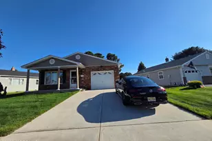 7 Augusta Ct, Toms River Township, NJ 08757 - Photo 4