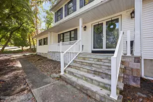 34 Brookside Cir, Marlboro Township, NJ 07746 - Photo 8