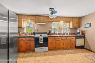 3020 Shafto Rd, Tinton Falls, NJ 07753 - Photo 32