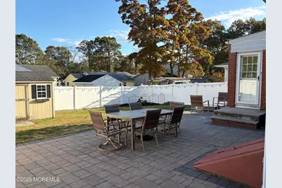 550 Crestview Terrace, Point Pleasant, NJ 08742 - Photo 2
