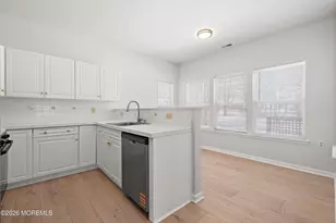 16 Newport Rd, Stafford Township, NJ 08050 - Photo 4