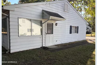 8 Nevada Drive #B, Whiting, NJ 08759 - Photo 4