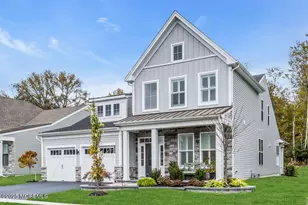 106 Grandview Cir, Farmingdale, NJ 07727 - Photo 2