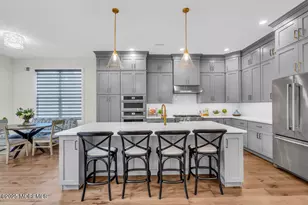 106 Grandview Cir, Farmingdale, NJ 07727 - Photo 18