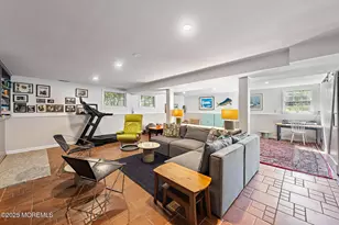 35 Sunnybank Dr, Shrewsbury, NJ 07702 - Photo 16