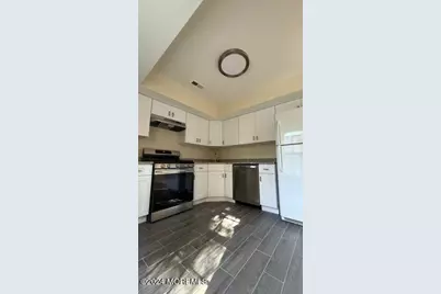 79 Lexington Court, Holmdel, NJ 07733 - Photo 6