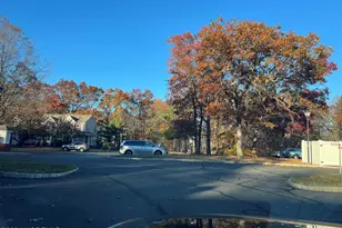 79 Lexington Ct, Holmdel, NJ 07733 - Photo 18