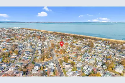 32 Lakewood Avenue, Keansburg, NJ 07734 - Photo 12