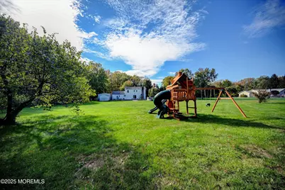 75 N Rochdale Avenue, Millstone Township, NJ 08535 - Photo 34