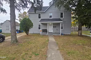 110 Hibernia Ave, Lakehurst, NJ 08733 - Photo 2