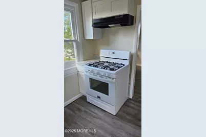 110 Hibernia Avenue, Lakehurst, NJ 08733 - Photo 8