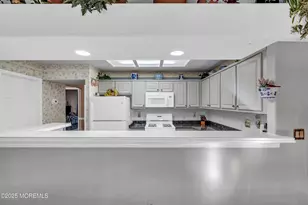 1124B Thornbury Ln, Manchester Township, NJ 08759 - Photo 16