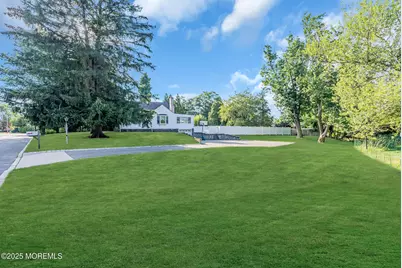 121 Parker Road, West Long Branch, NJ 07764 - Photo 4