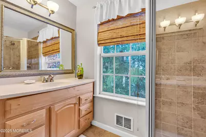 565 Woodbine Lane, Lakewood, NJ 08701 - Photo 20