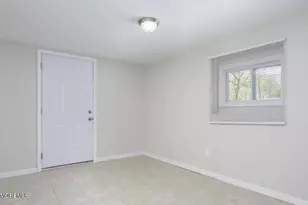 1015 Zircon Dr, Toms River Township, NJ 08753 - Photo 24