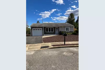 5 Shaw Court, Toms River Township, NJ 08757 - Photo 2