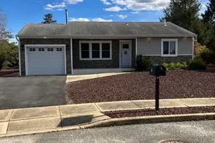 5 Shaw Ct, Toms River Township, NJ 08757 - Photo 2