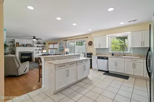 39 Ivy Ct, Bayville, NJ 08721 - Photo 8