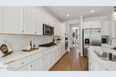 10 E Garfield Avenue, Atlantic Highlands, NJ 07716 - Photo 12