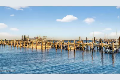 10 E Garfield Avenue, Atlantic Highlands, NJ 07716 - Photo 4