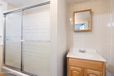 693 E Veterans Highway, Jackson, NJ 08527 - Photo 24
