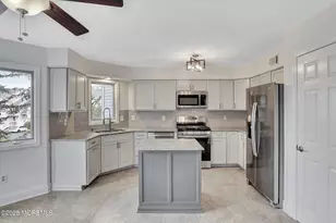 256 Marigold Ct, Toms River Township, NJ 08753 - Photo 8