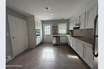 664D Plymouth Drive, Lakewood, NJ 08701 - Photo 4