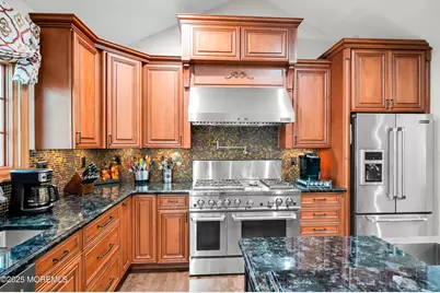 24 Princeton Street, Red Bank, NJ 07701 - Photo 4