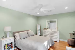 24 Princeton St, Red Bank, NJ 07701 - Photo 16