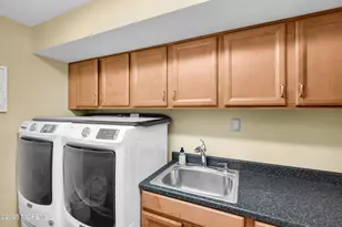 24 Princeton St, Red Bank, NJ 07701 - Photo 30