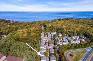 4 Isabella Ct, Atlantic Highlands, NJ 07716 - Photo 2