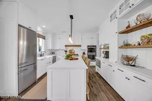 4 Isabella Ct, Atlantic Highlands, NJ 07716 - Photo 12