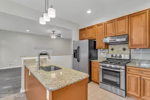 20 Mulberry Ln, Holmdel, NJ 07733 - Photo 6