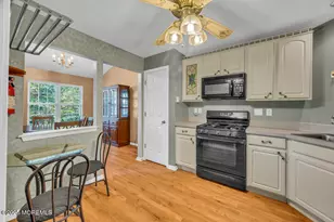 9 Rozalyn Ln, Old Bridge Township, NJ 08857 - Photo 8