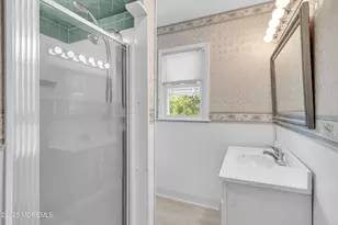 32 Camelot Dr, Toms River Township, NJ 08755 - Photo 16