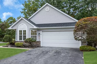 2 Schoolhouse Lane, Lakewood, NJ 08701 - Photo 4