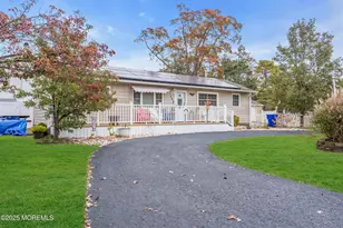 120 Oakwood Dr, Brick, NJ 08723 - Photo 2