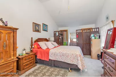 672 Hopping Road, Belford, NJ 07718 - Photo 6