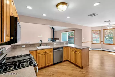 1901 Baltimore Avenue, Whiting, NJ 08759 - Photo 24