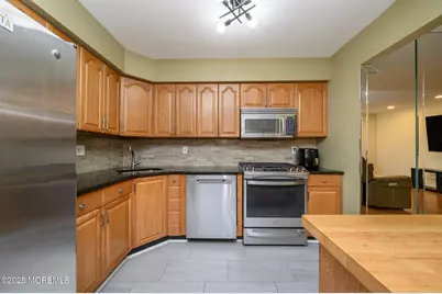 184 Edinburgh Court, Matawan, NJ 07747 - Photo 10